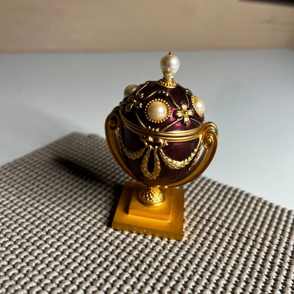 Joan Rivers Imperial‎ Treasures Burgundy Fabergé Style Egg Trinket Box Bee Pin